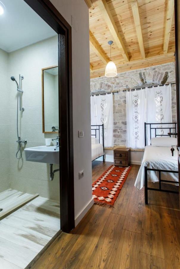 Guest House Tea Gjirokastër Eksteriør bilde